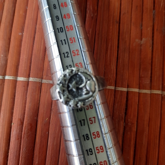 Sterling Sun & Moon ring Size 7 - Picture 3 of 4